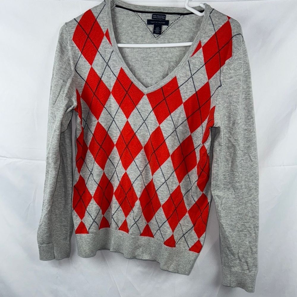 Tommy Hilfiger 100% Primary Cotton Argyle V-Neck Sweater - Gray and Red Size L